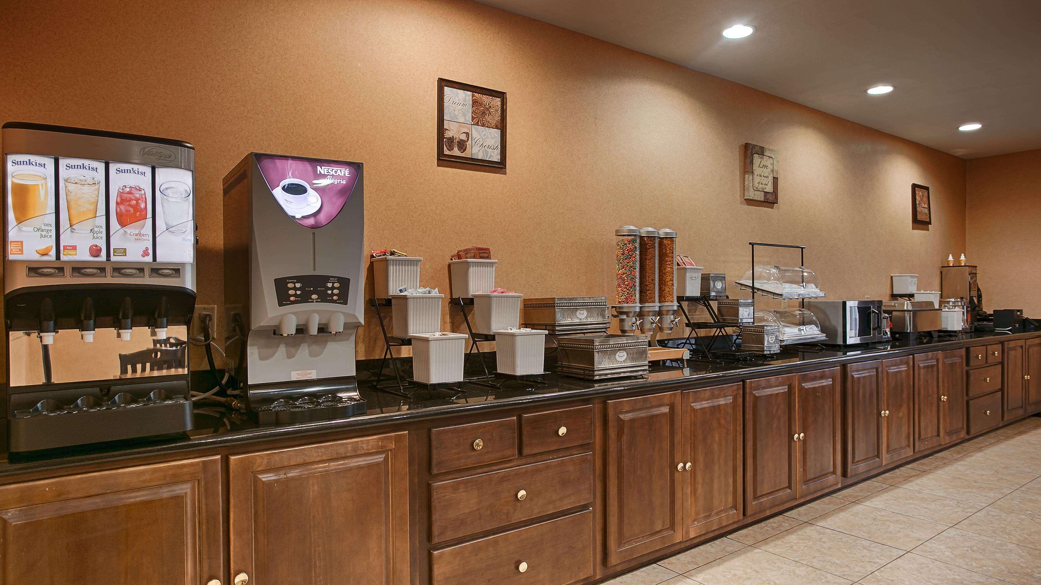Western Pines Hotel 3*