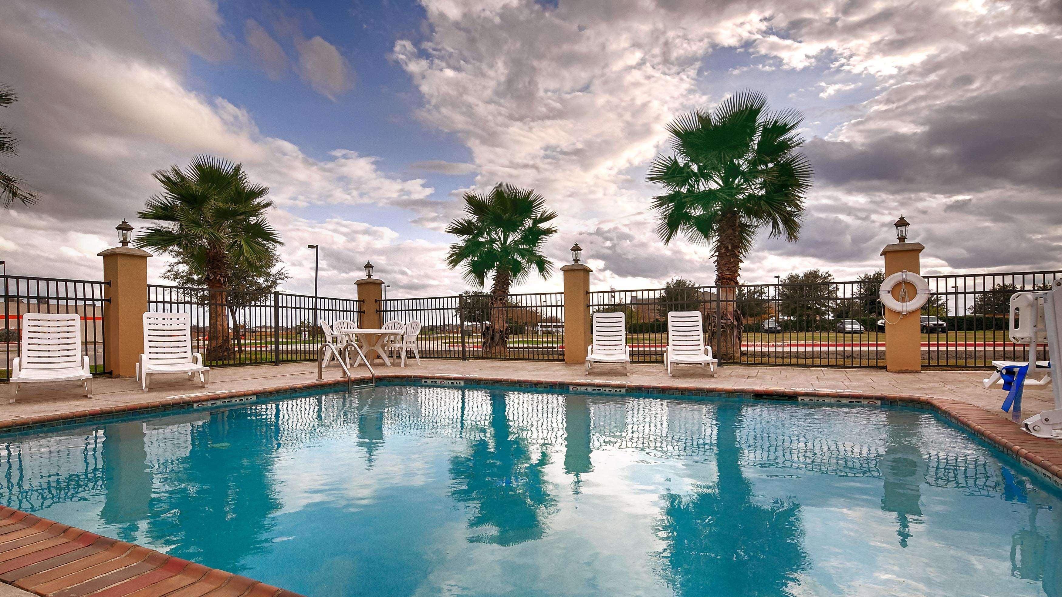 Hotel Western Pines Bastrop